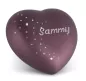 Preview: Beispiel Kristallbeschriftung Name Sammy auf 0,5 Ltr. Herzurne, Farbe berry (Art.Nr. 804865)