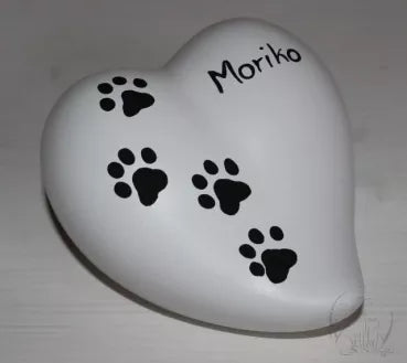 Handbemalung Beispiel Moriko + 4 Pfötchen
