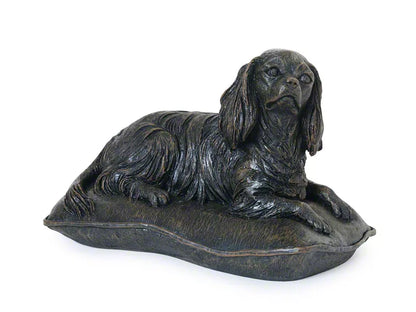 Kunstharzurne Cavalier King Charles Spaniel