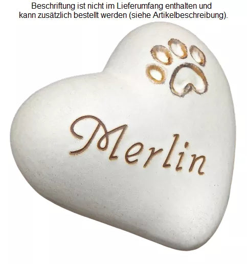 Beispiel 2 einer Gravur mit Namen auf cremefarbenem Herz