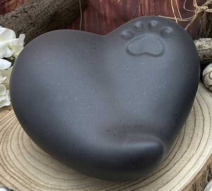 Tierurne Herz mit Pfote grau-schwarz 2,00 Liter