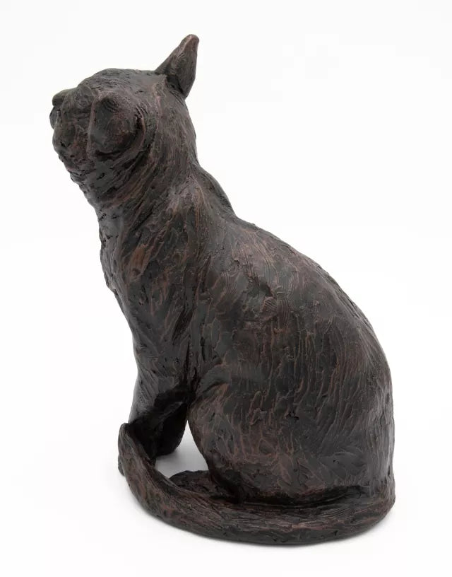 kunstharzurne sitzende Katze Seitenansicht