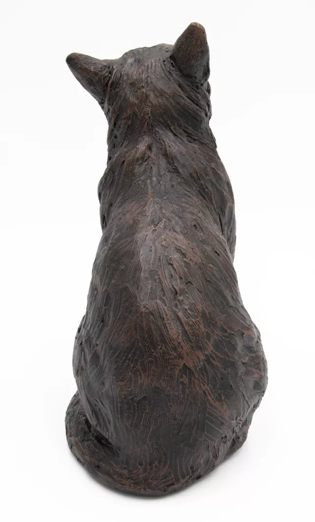 kunstharzurne sitzende Katze Ansicht von hinten