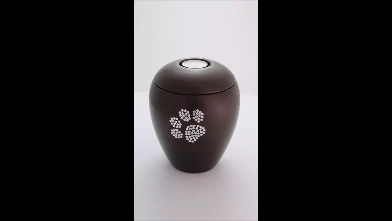 Produktvideo Keramiktierurne Pfote 1,5 Liter chocolat mit Gedenklicht