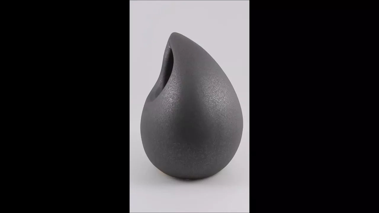 Produktvideo Keramikurne Träne, Farbe grau, 0,8 Liter