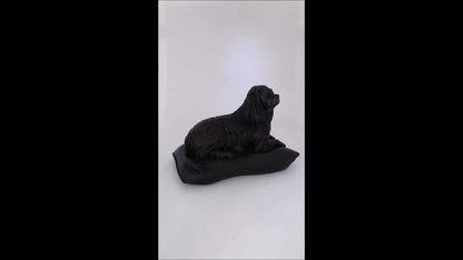 Produktvideo Kunstharzurne Cavalier King Charles Spaniel-Skulptur
