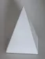 Preview: Pyramide 0,6 Liter weiß Frontansicht