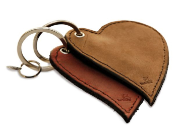 Preview: Ascheschlüsselanhänger Cora, versch. Farben