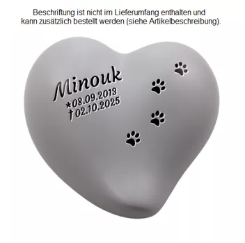 Beispiel Folienbeschriftung in Schatteneffekt schwarz, Schatten weiß, Herz in hellgrau und 0,7 Liter