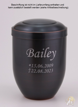 Preview: Kupferurne dunkel gefärbt 0,5 Liter, Beispiel Folienbeschriftung Schrift Blacky, silberfarben