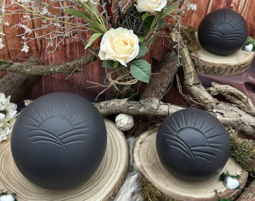 Preview: Tierurne Kugel Sonne Größenübersicht grau-schwarz