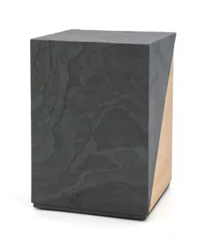 Holztierurne Sirius Eiche und Schiefer Rückseite