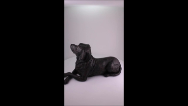 Preview: Produktvideo Kunstharzurne Labrador-Skulptur