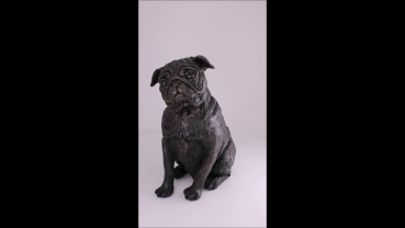 Preview: Produktvideo Kunstharz-Tierurne Mops