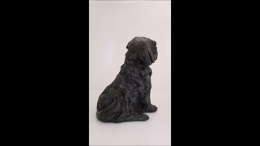 Preview: Produktvideo Kunstharzurne Shih Tzu-Skulptur