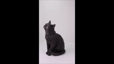 Preview: Produktvideo Kunstharzurne sitzende Katze