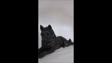 Produktvideo Kunstharzurne Husky-Skulptur